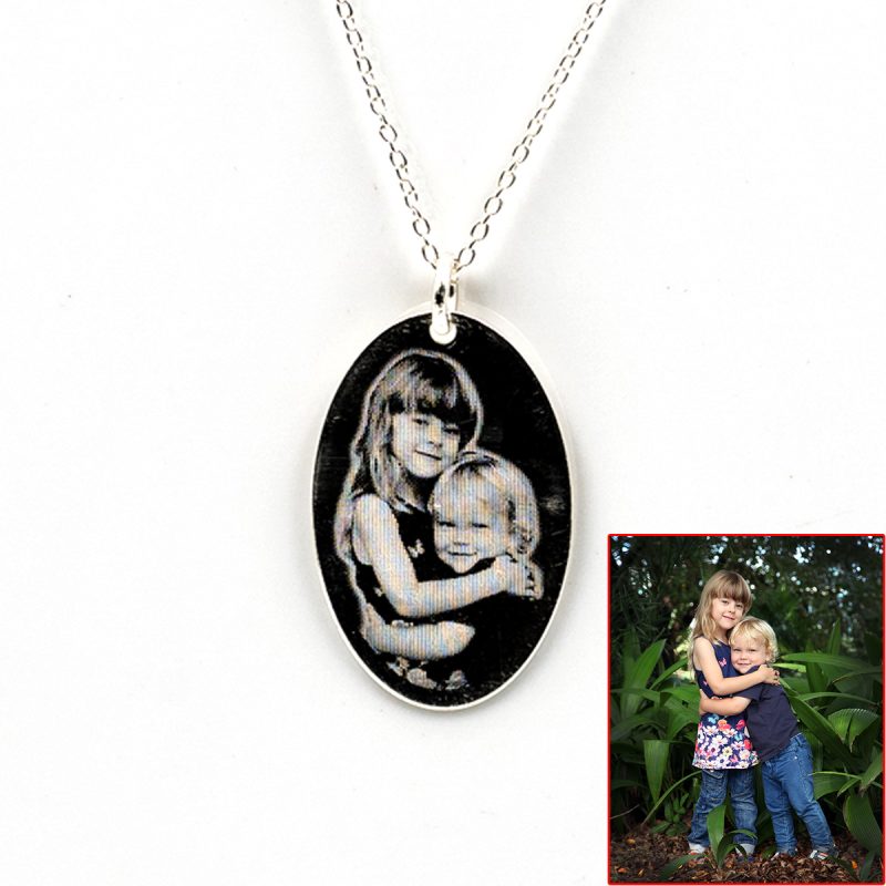 colier-argint-personalizat-gravura-poza