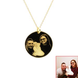 lantisor-argint-pandantiv-rotund-personalizat-gravura-poza